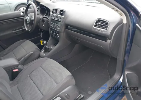 2012 Volkswagen Jetta Sportwagen 2.5L S z USA, uszkodzony, nr VIN 3VWKX7AJ7CM681938